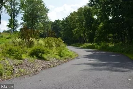 L 71 Mockingbird Road, Harrisburg, PA 17112
