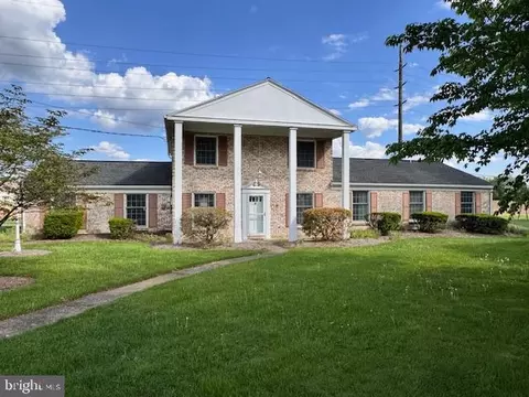 1050 E Governor Rd, Hershey, PA 17033