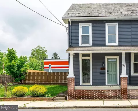 328 Vine St, Middletown, PA 17057