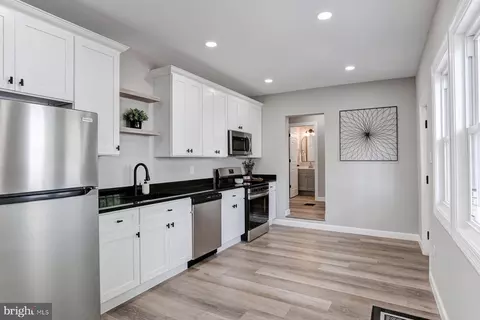 157 S 4th St, Steelton, PA 17113