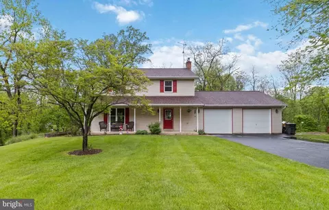 6343 Schoolhouse Rd, Elizabethtown, PA 17022