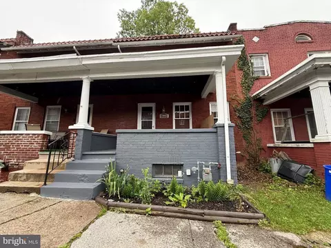 2045 Zarker St, Harrisburg, PA 17104