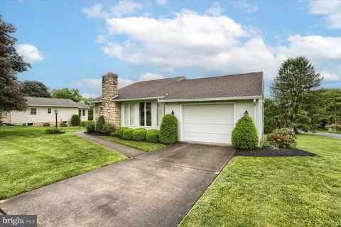 438 N 4th St, Halifax, PA 17032