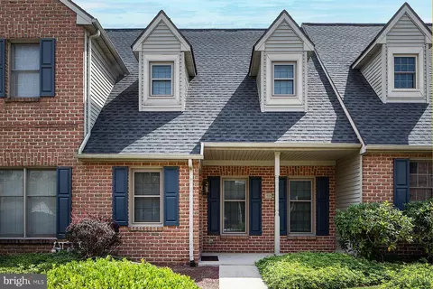 125 Wyndham Way, Harrisburg, PA 17109