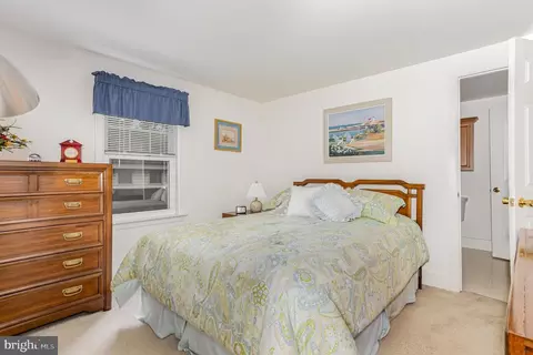 Bedroom - 29 Maple Ave, Hershey, PA 17033 photo 4 of 6