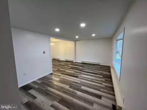 Living - 156 Brookside Ave, Hershey, PA 17033 photo 4 of 4
