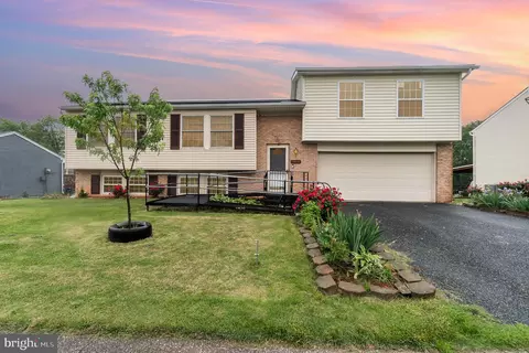 4818 Tamar Dr, Harrisburg, PA 17111