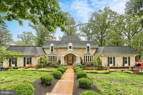 1715 Mountain View Rd, Harrisburg, PA 17110