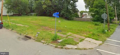 1304 S 13th St, Harrisburg, PA 17104