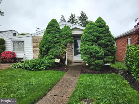 4703 Lancaster St, Harrisburg, PA 17111