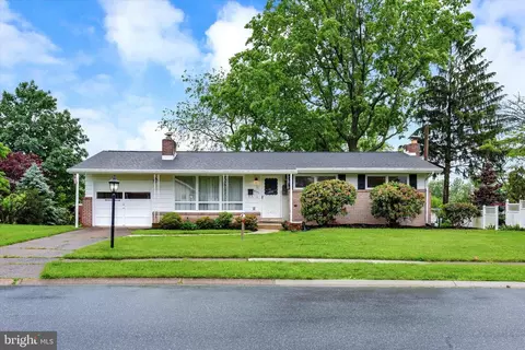 4501 Oxford Rd, Harrisburg, PA 17109