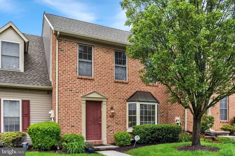 167 Hunters Ridge Dr, Harrisburg, PA 17110