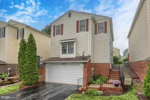 2217 Highland Cir, Harrisburg, PA 17110