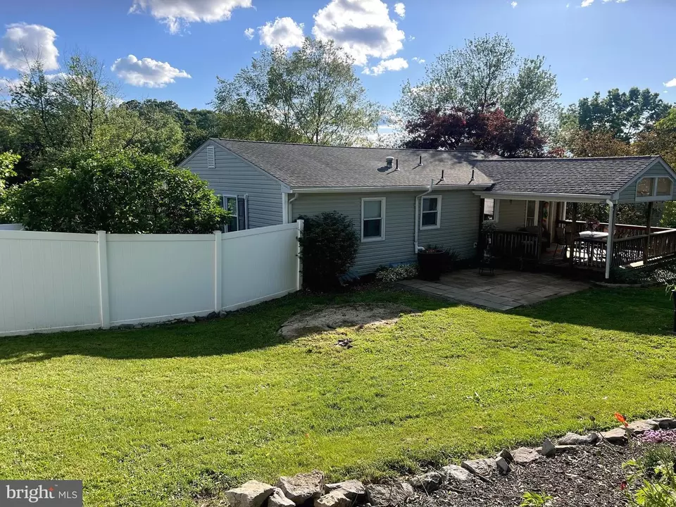 Exterior - 480 Hoffman Dr, Harrisburg, PA 17111 photo 4 of 15