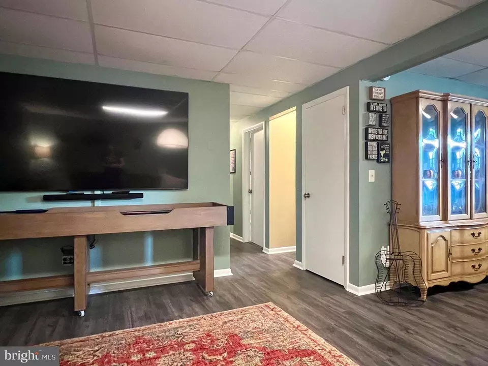 Entry Way - 480 Hoffman Dr, Harrisburg, PA 17111 photo 5 of 5