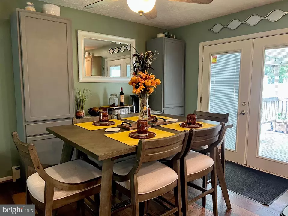 Dining - 480 Hoffman Dr, Harrisburg, PA 17111 photo 4 of 4