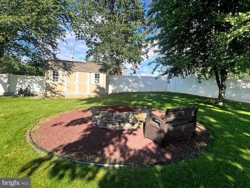 Exterior - 480 Hoffman Dr, Harrisburg, PA 17111 photo 6 of 15