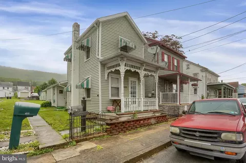 409 Julian St, Williamstown, PA 17098
