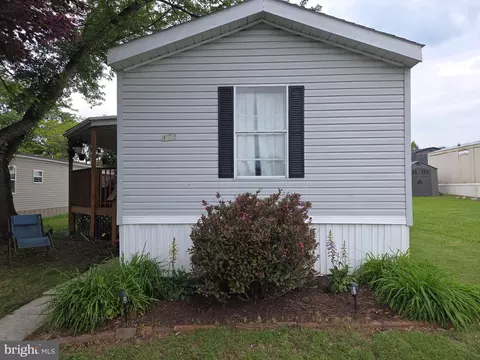 100 Decatur Dr, Grantville, PA 17028
