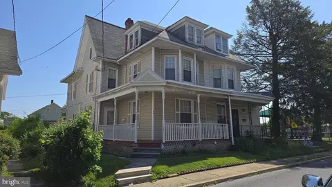 40 Butler St, Harrisburg, PA 17103