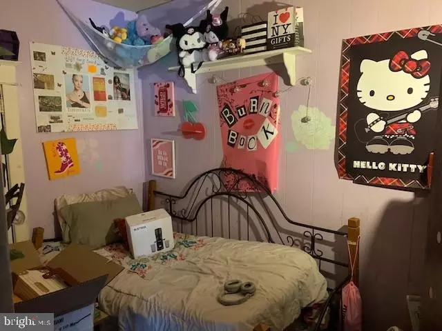 Bedroom - 1926 Paxton St, Harrisburg, PA 17104 photo 1 of 4