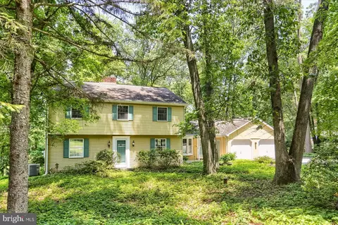 51 Boxwood Dr, Hershey, PA 17033