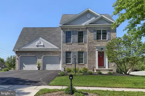 109 Doreen Dr, Hummelstown, PA 17036