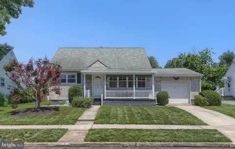 11 Beechwood Dr, Middletown, PA 17057