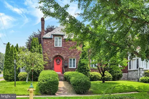 3237 N 2nd St, Harrisburg, PA 17110