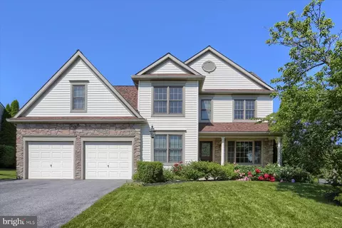 101 Quail Ct, Hummelstown, PA 17036