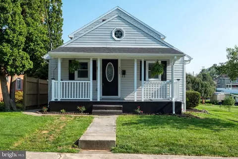 525 W 2nd St, Hummelstown, PA 17036