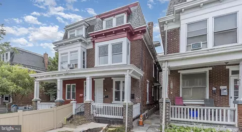 1621 Berryhill St, Harrisburg, PA 17104