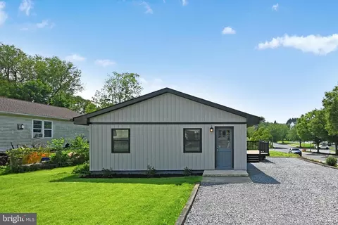 216 N Duke St, Hummelstown, PA 17036