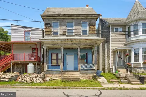 310 Pottsville St, Lykens, PA 17048