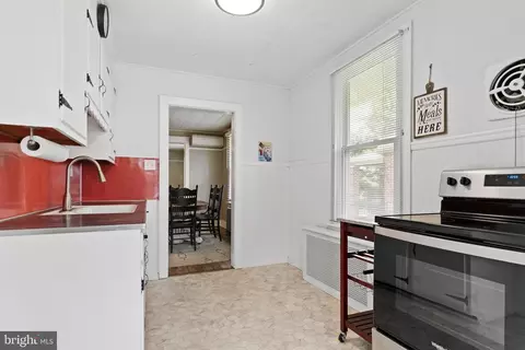 229 E Canal St, Hershey, PA 17033 photo 8