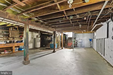 229 E Canal St, Hershey, PA 17033 photo 25