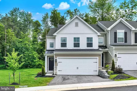 150 Emma Cir, Harrisburg, PA 17112
