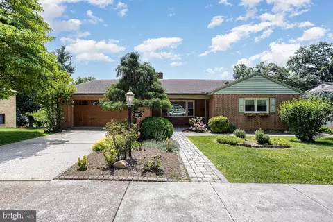 657 Sandra Ave, Harrisburg, PA 17109