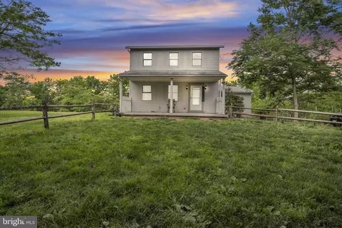 284 Fuhrman Dr, Halifax, PA 17032