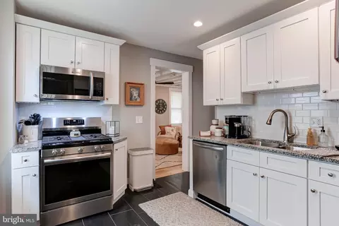 21 E Areba Ave, Hershey, PA 17033 photo 18