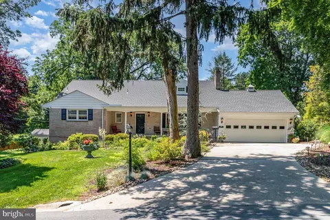 4409 Plymouth St, Harrisburg, PA 17109