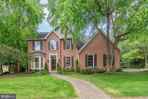 1760 Tenby Dr, Hershey, PA 17033