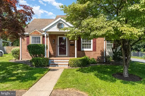 120 Holly St, Hummelstown, PA 17036
