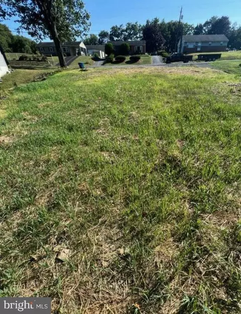 6760 Conway Rd, Harrisburg, PA 17111