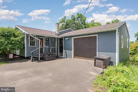 7400 Green Hill Rd, Harrisburg, PA 17112