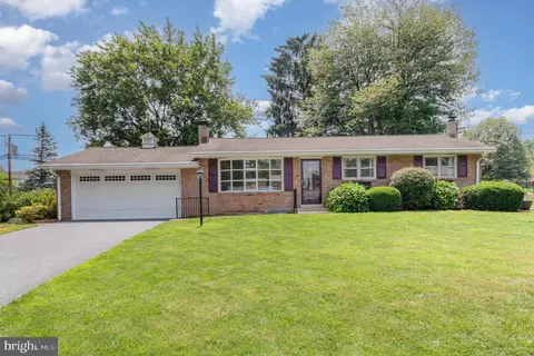 114 Brookside Ave, Hershey, PA 17033