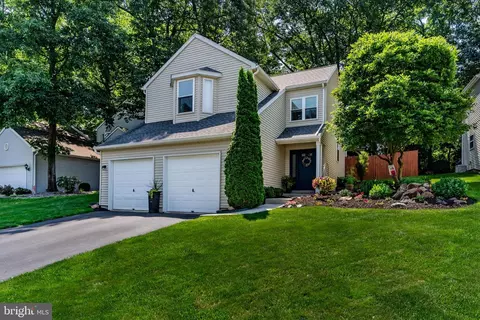 6111 Summit Pointe Dr, Harrisburg, PA 17111