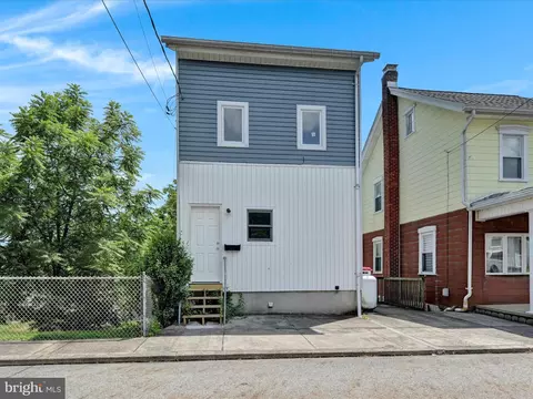 214 E Spruce St, Williamstown, PA 17098