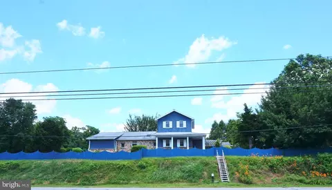 1553 N River Rd, Halifax, PA 17032