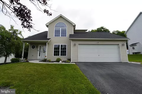 1861 Pebble Ct, Harrisburg, PA 17110